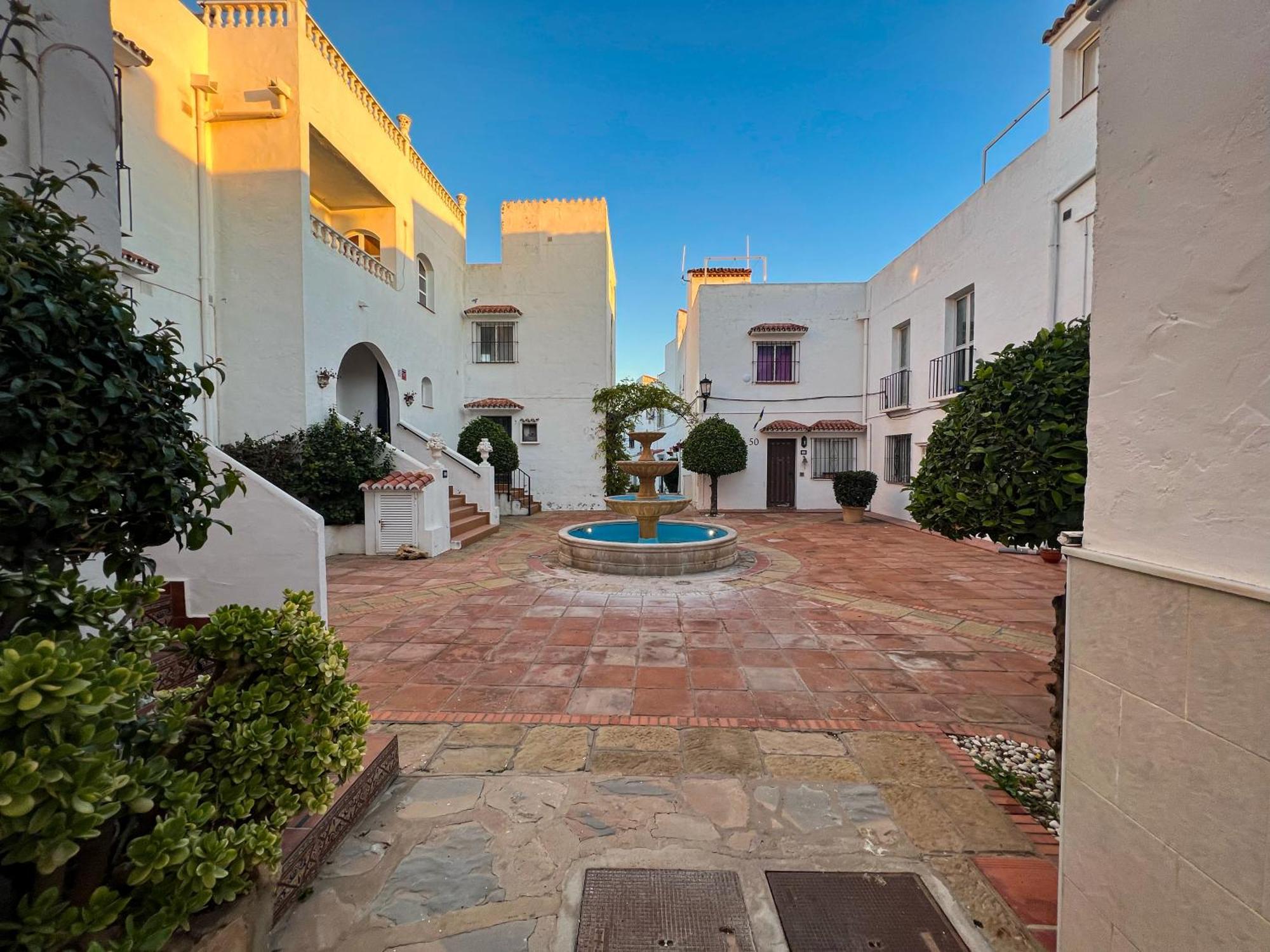 Townhouse In Monte Vinas - * Manilva